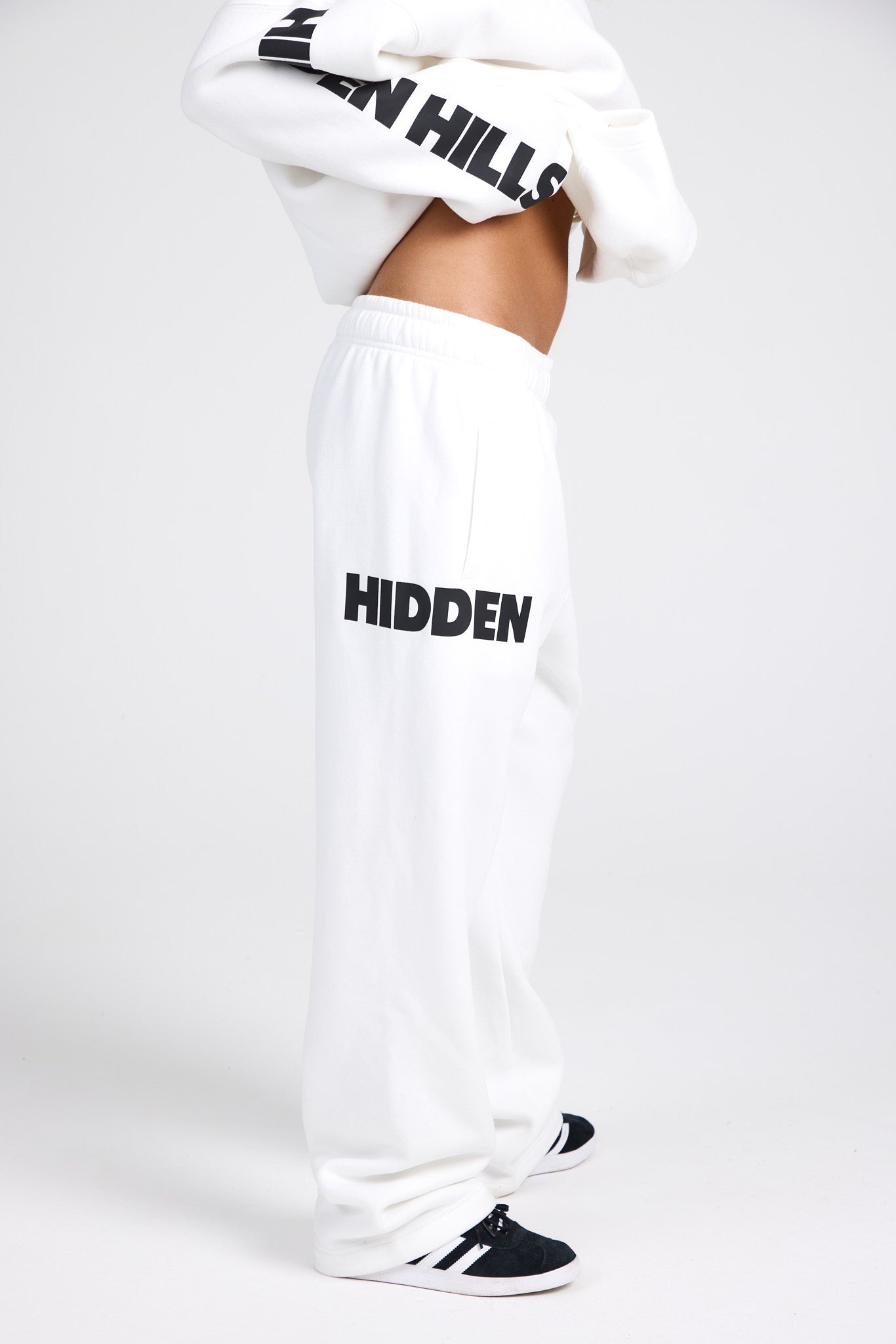 LOGO STRAIGHT LEG SWEATPANTS OFF WHITE