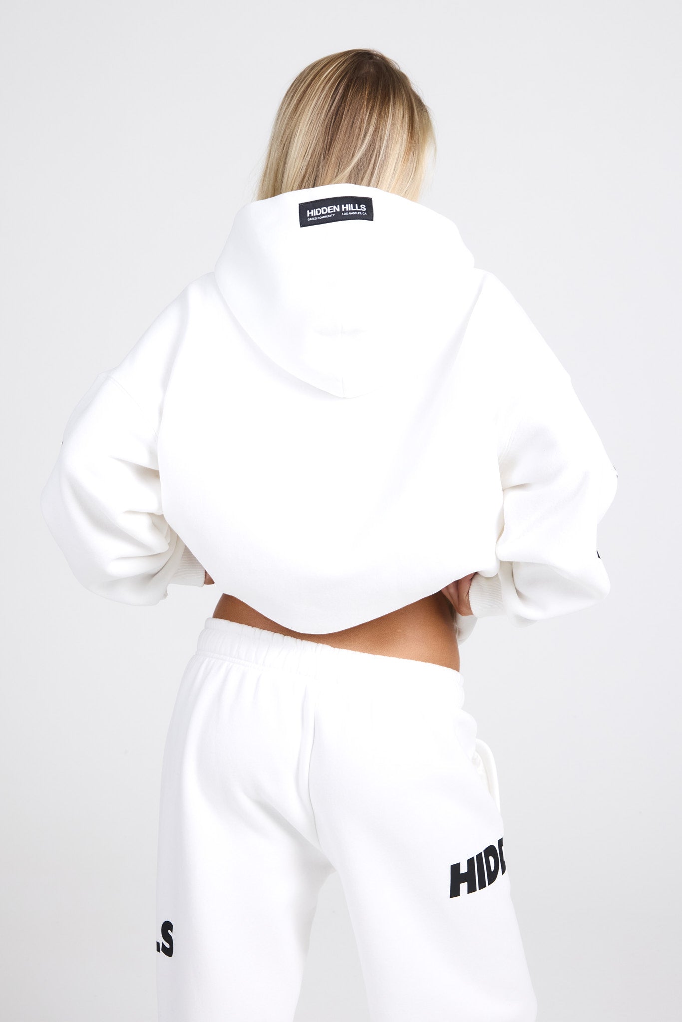 SLEEVE LOGO HOODIE OFF WHITE