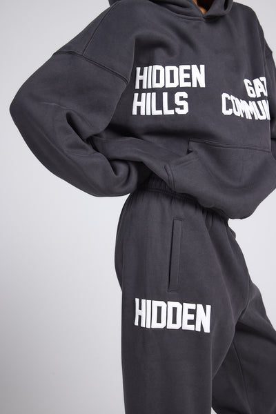 GATED COMMUNITY STRAIGHT LEG SWEATPANTS DARK GREY