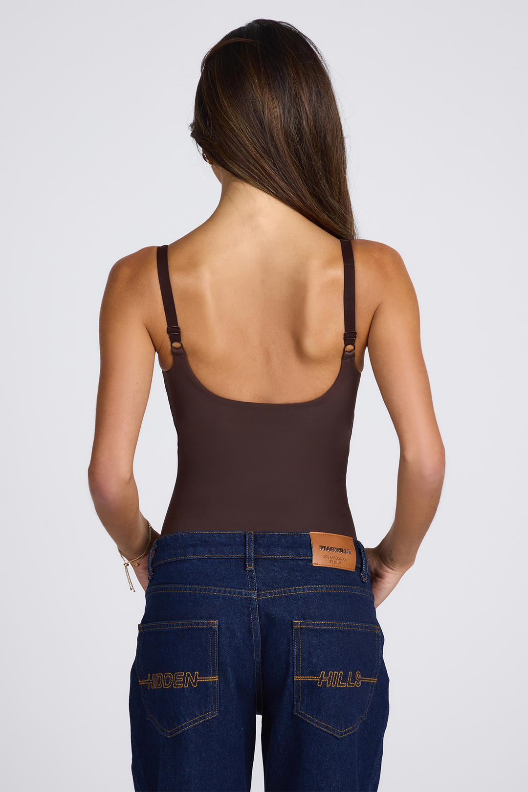 LABEL BODYSUIT DARK BROWN - Hidden Hills