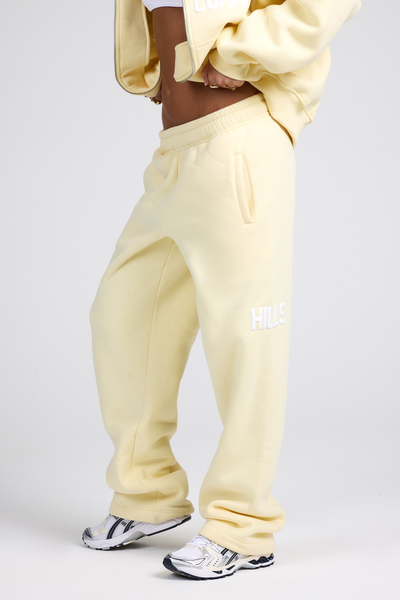 GATED COMMUNITY STRAIGHT LEG SWEATPANTS BUTTER YELLOW