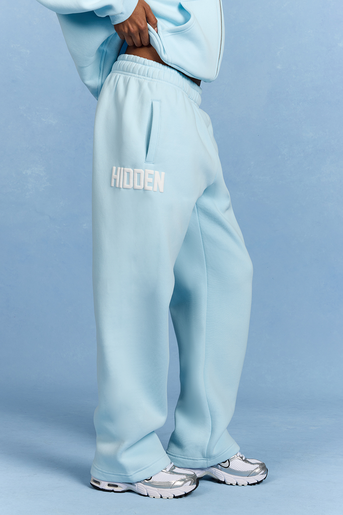 日本未発売 新品未使用 Hidden NY Sweatpants L タグ付き GATED COMMUNITY STRAIGHT-LEG SWEATPANTS, LIGHT BLUE – Hidden Hills