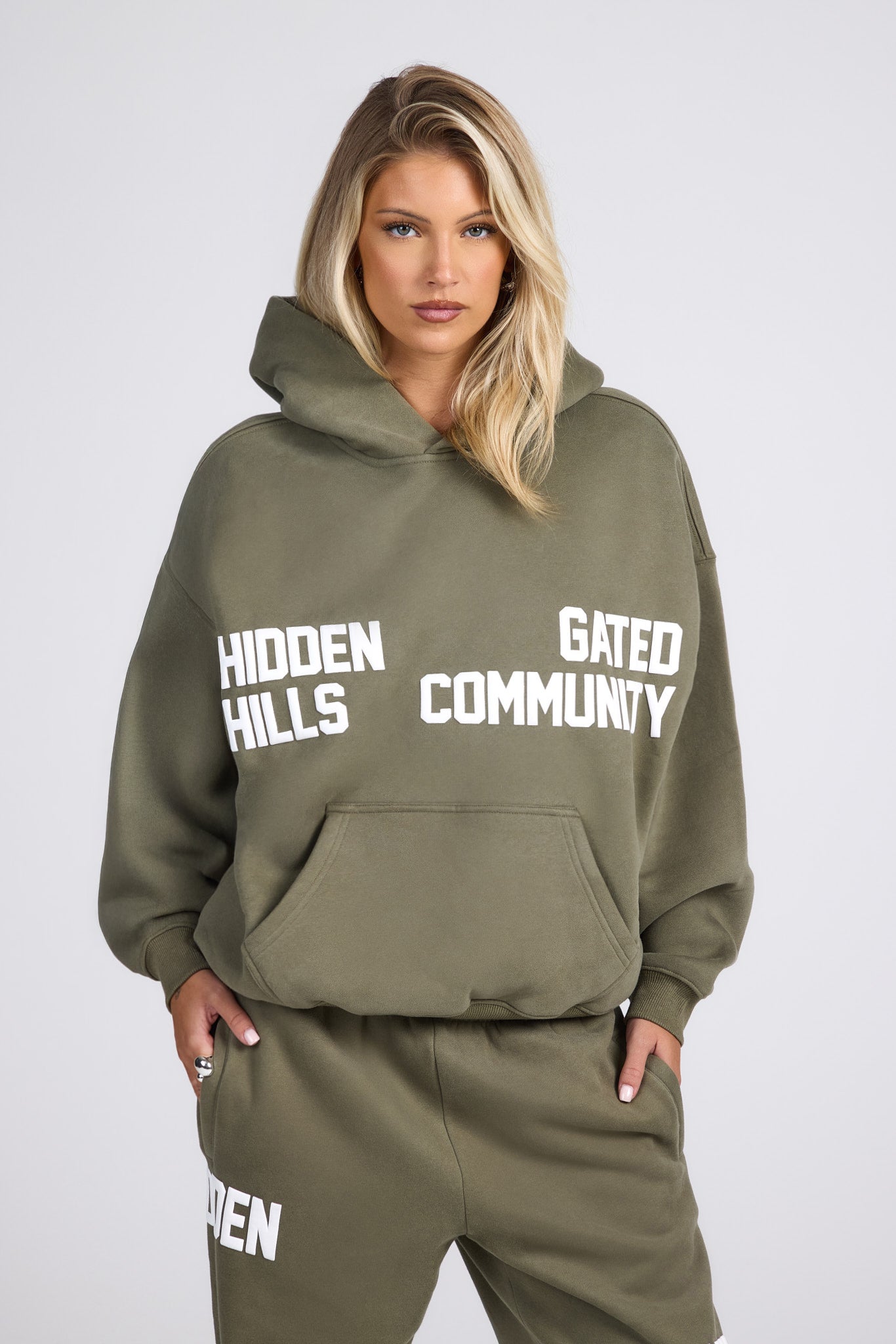GATED COMMUNITY HOODIE SAGE