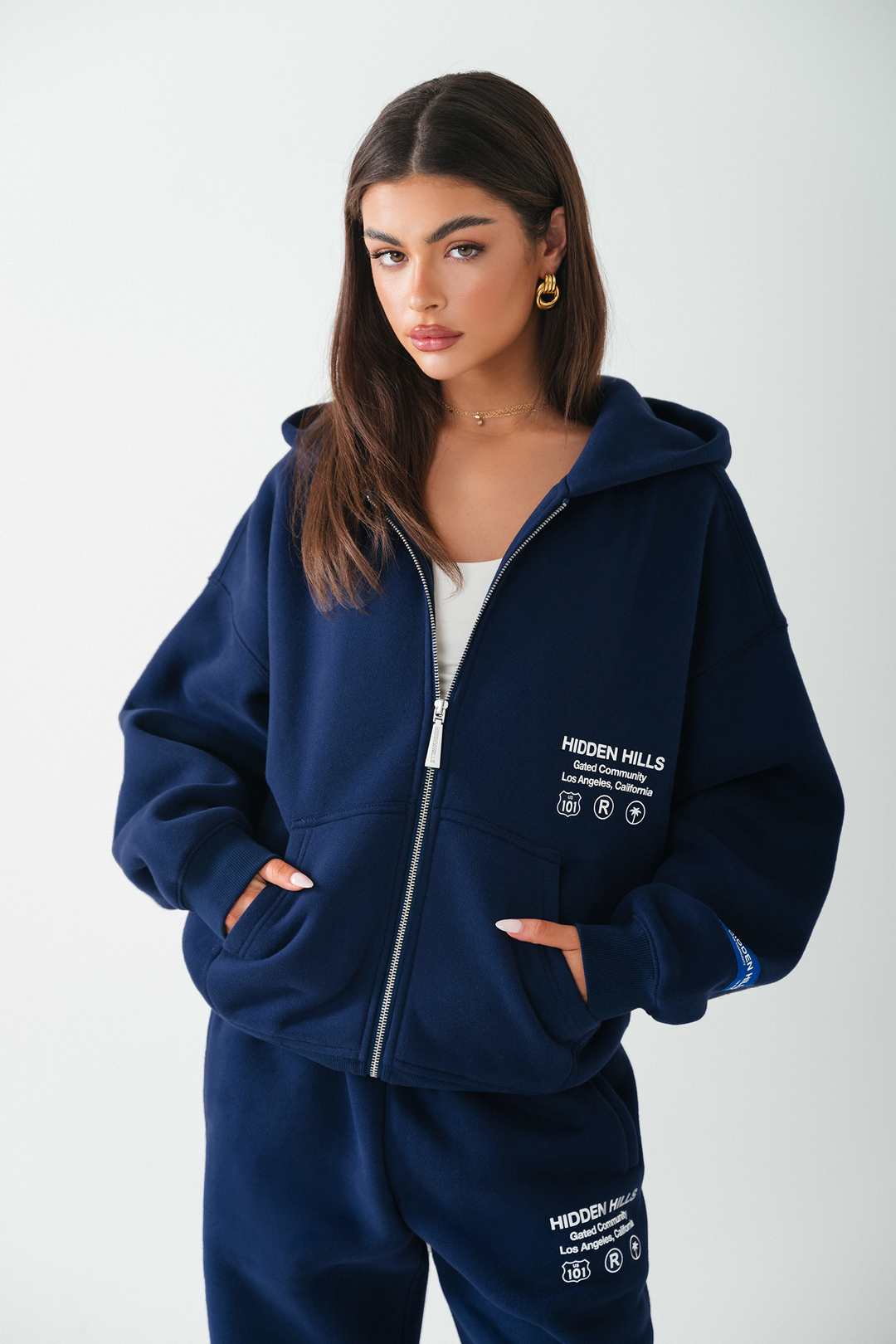 LABEL ZIP HOODIE NAVY - Hidden Hills