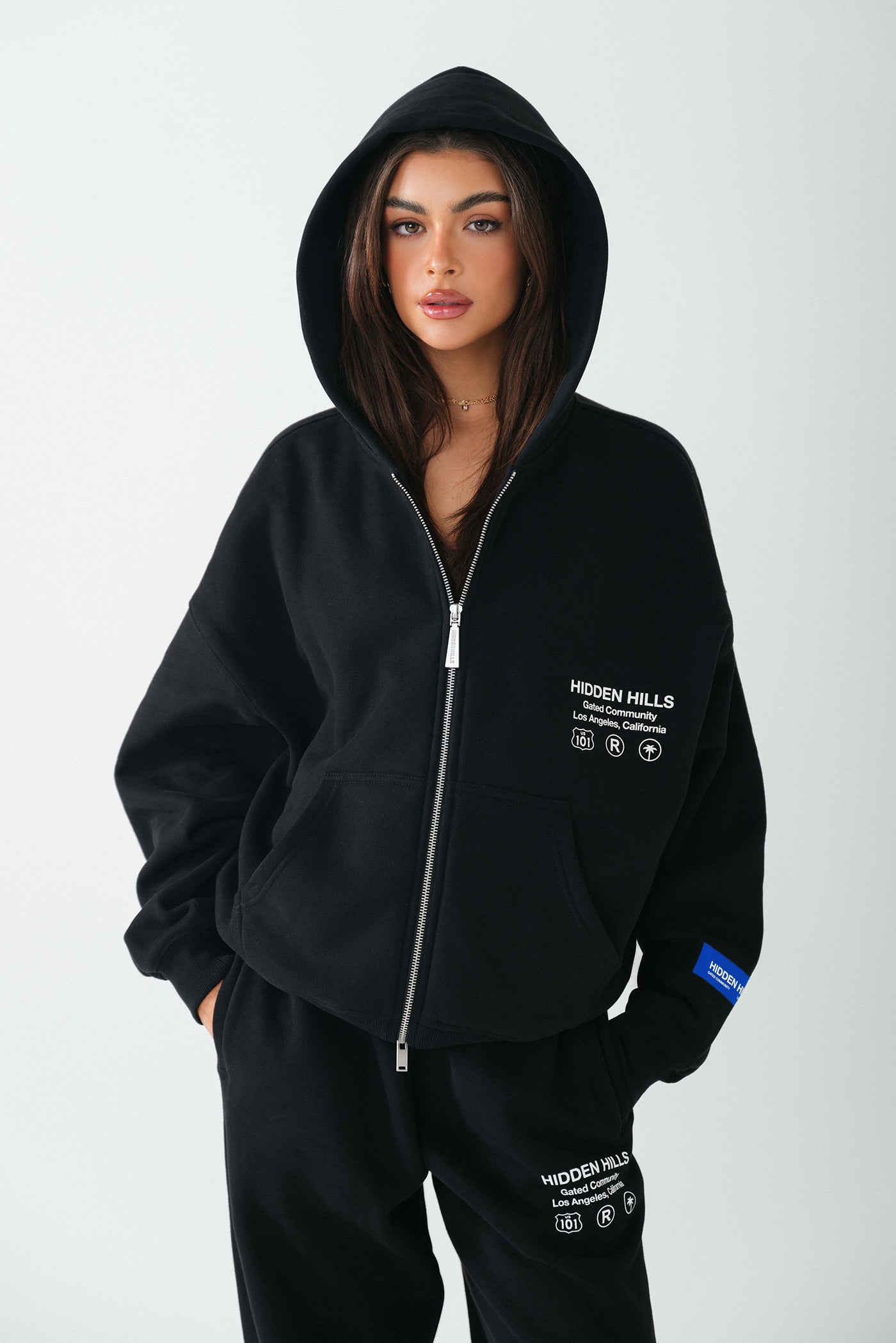 LABEL ZIP HOODIE SCHWARZ