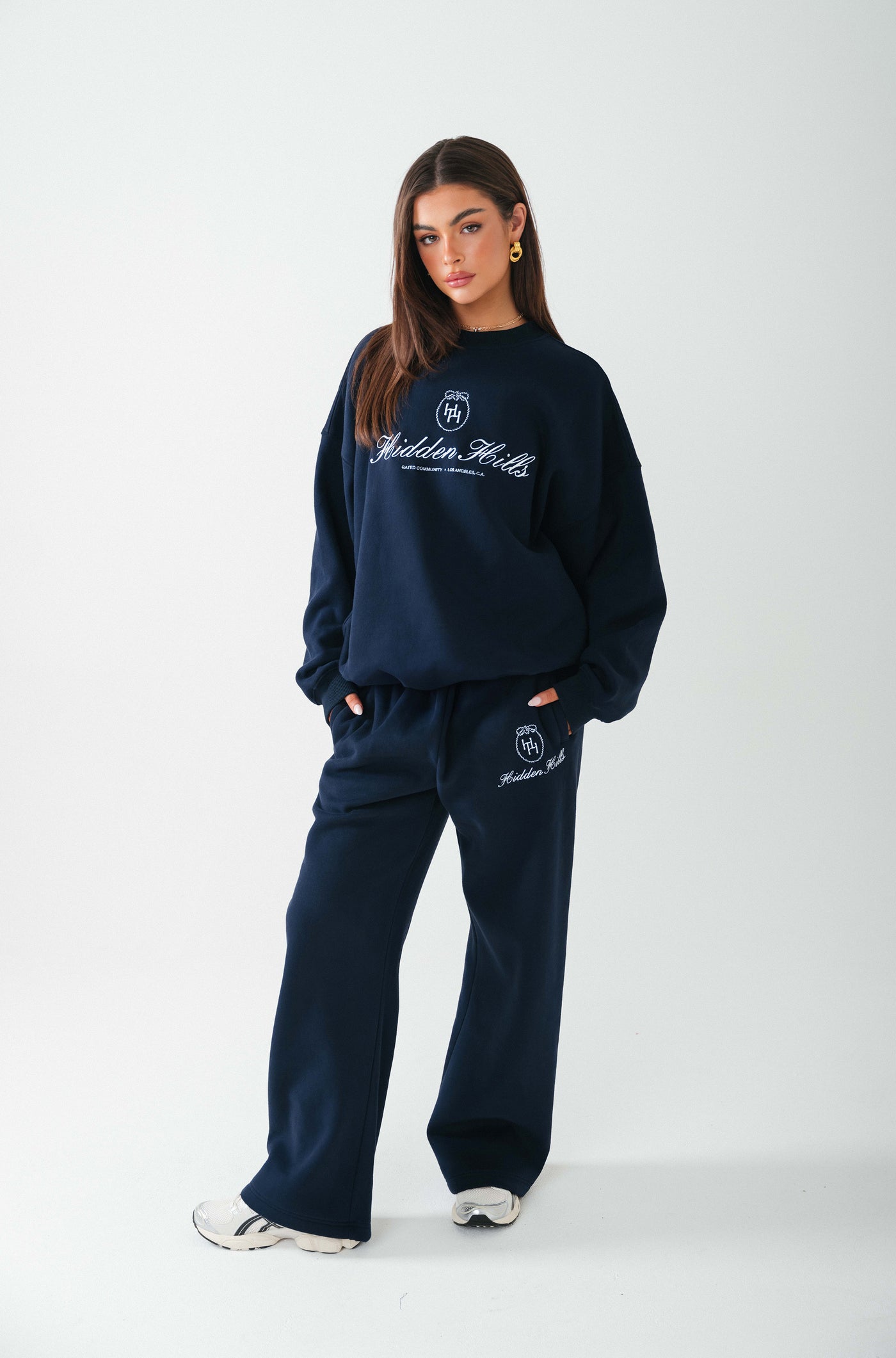 PULLOVER MIT KLASSISCHER STICKEREI NAVY