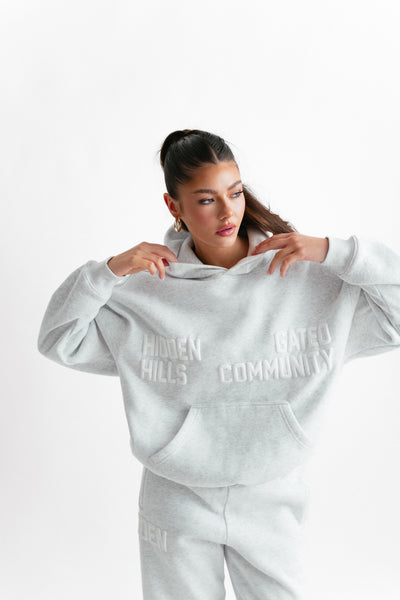 GATED COMMUNITY HOODIE HELLGRAU