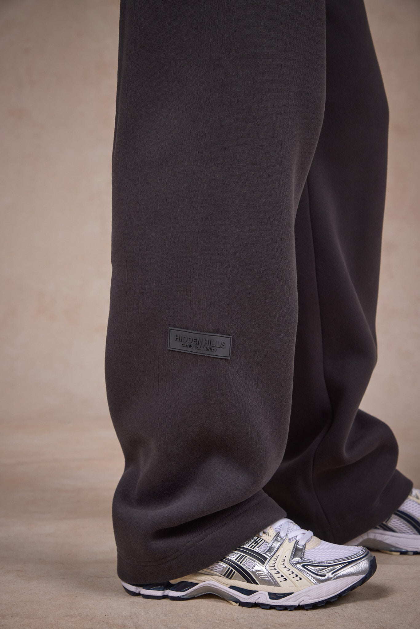 BASICS STRAIGHT LEG SWEATPANTS DARK GREY