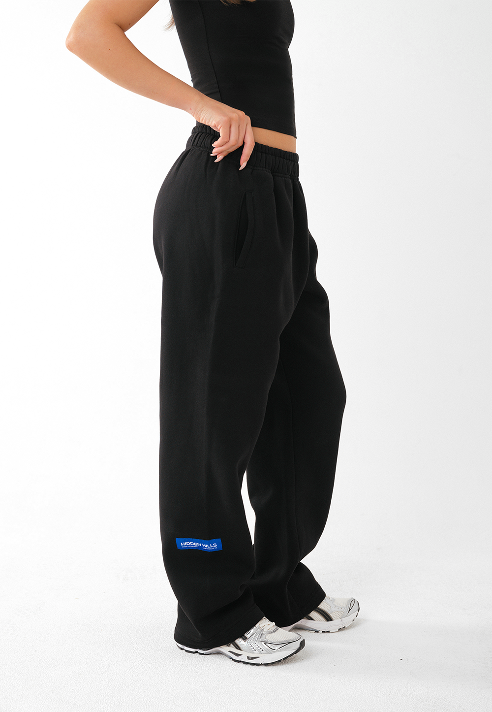 LABEL STRAIGHT LEG SWEATPANTS BLACK