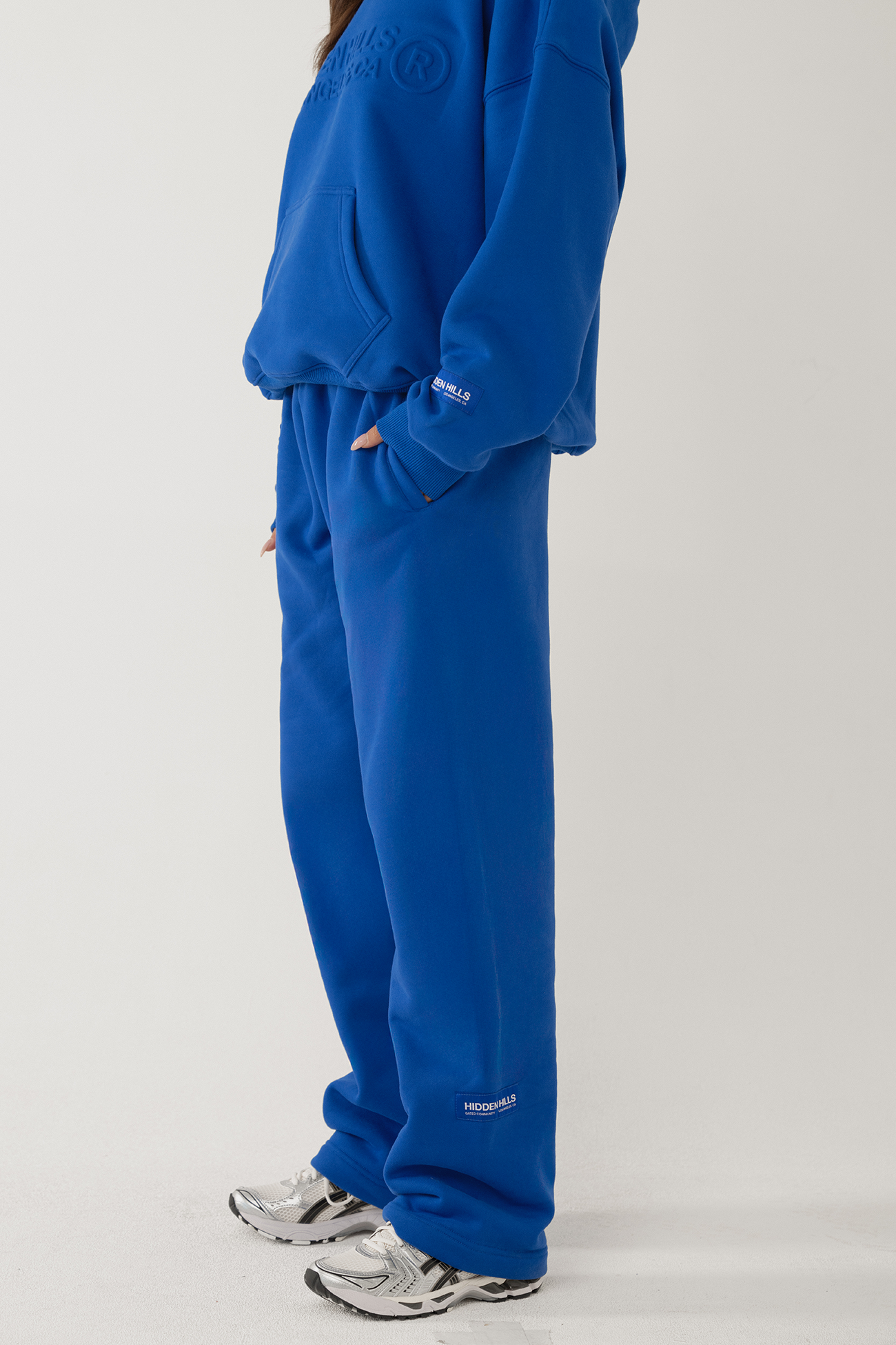 EMBOSSED STRAIGHT LEG SWEATPANTS ROYAL BLUE