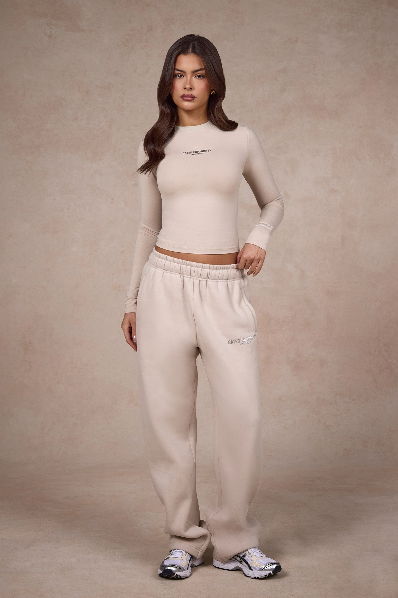 BASICS LONGLEEVE TOP SAND