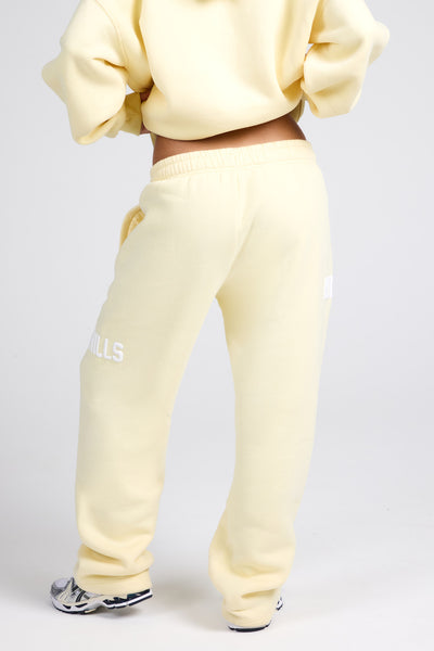 GATED COMMUNITY PANTALON DE SURVÊTEMENT DROIT JAUNE BEURRE