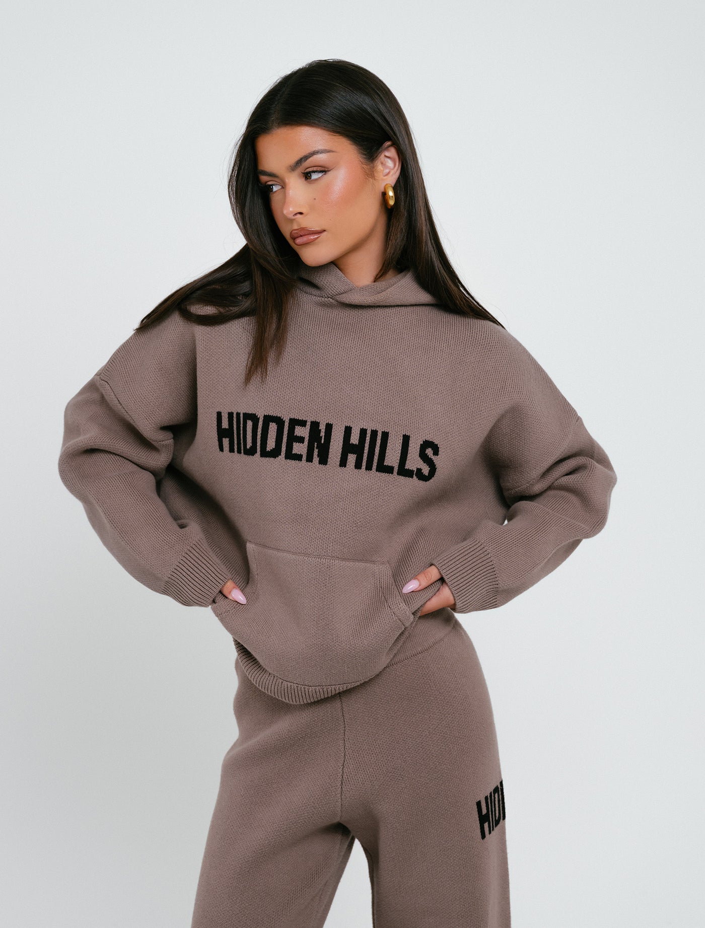 SWEAT À CAPUCHE EN TRICOT TAUPE